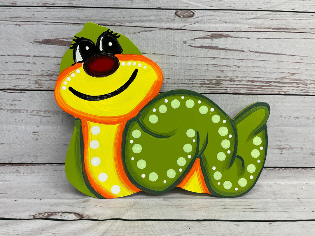 Green Spring time worm yard art decoration